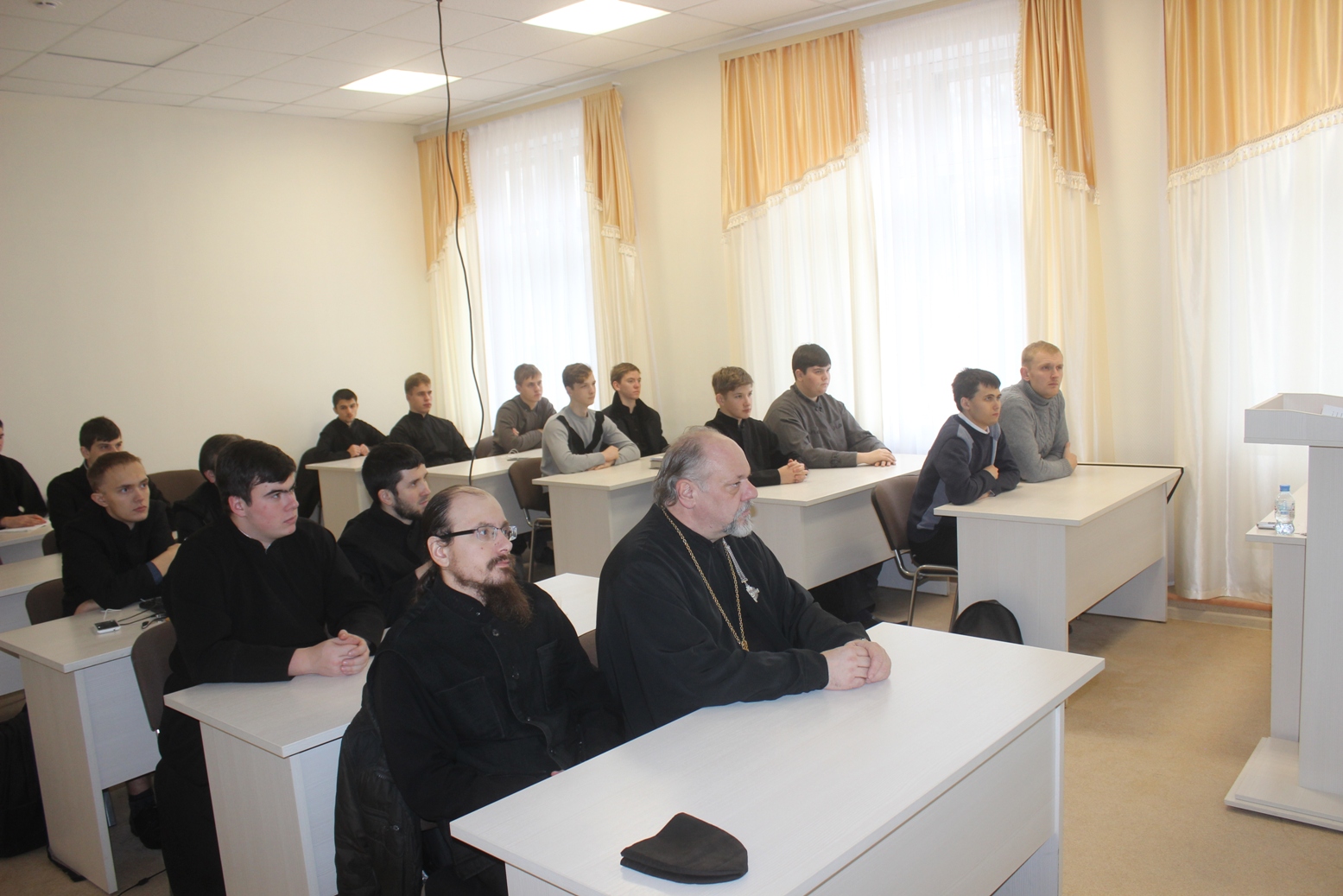 Встреча семинаристов с директором Православного культурно-просветительского Центра имени адмирала Ф.Ф.Ушакова (г. Темников)